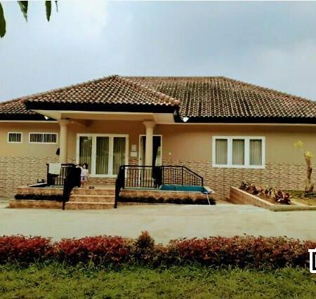 Villa Nusantara Bogor Eksteriør bilde